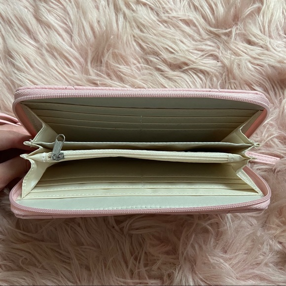 Pink wallet - Picture 2 of 2